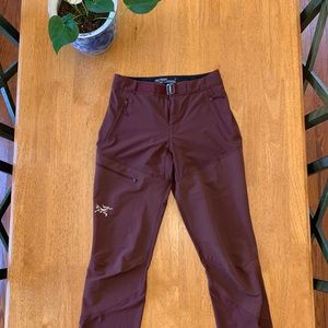 Arcteryx sigma FL alpine pants 0/31 Burgundy